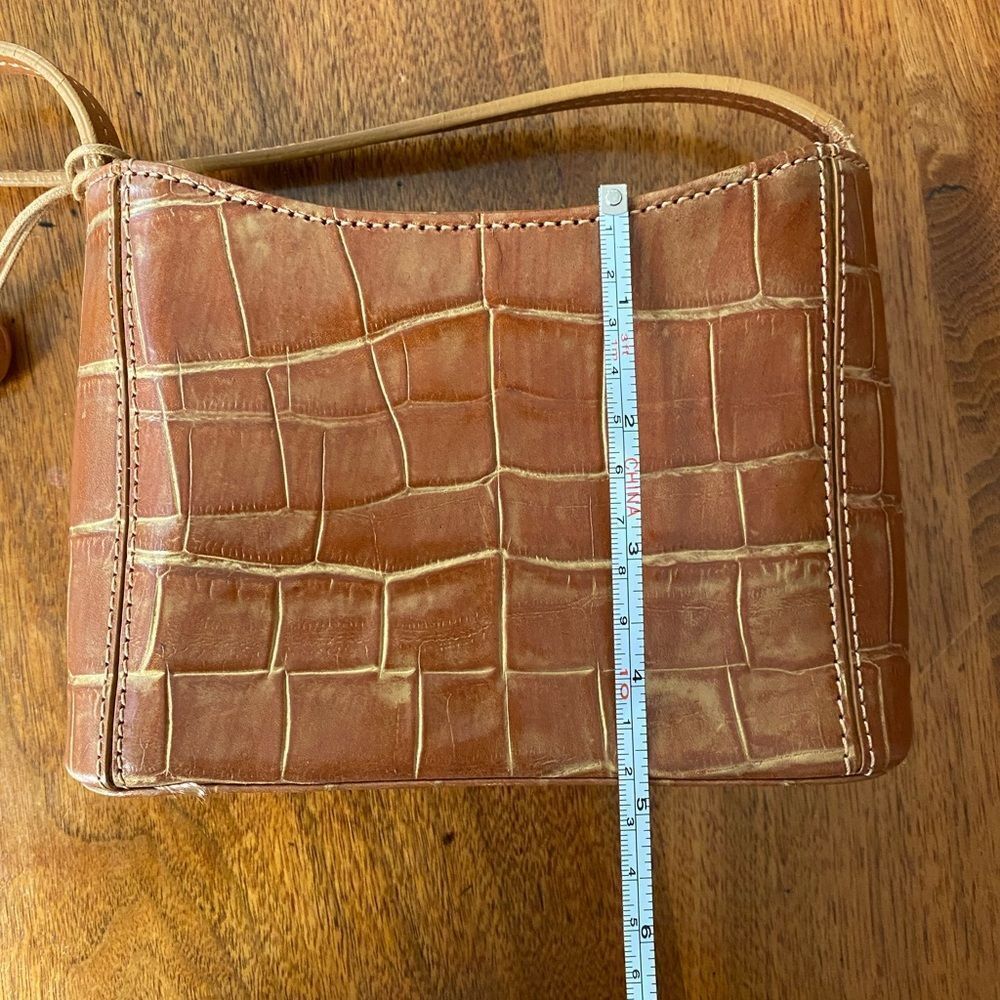 Monsac Brown Crocodile Embossed Shoulder Bag Gold Hardware Vintage Style Purse - Picture 10 of 11